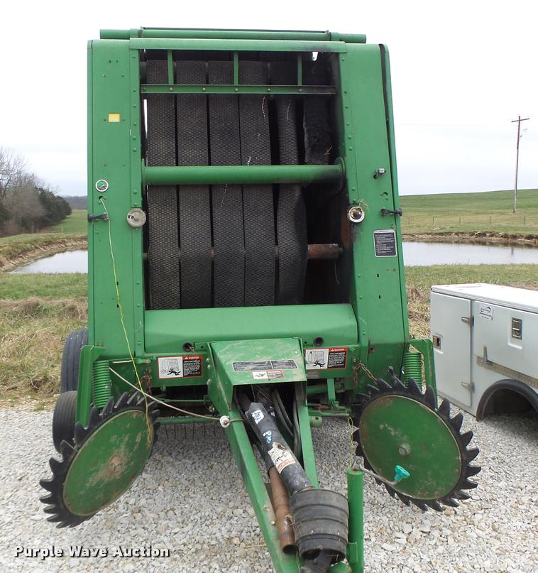 image for item DA3398 1995 John Deere 435 round baler