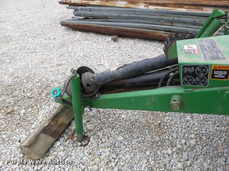 image for item DA3398 1995 John Deere 435 round baler