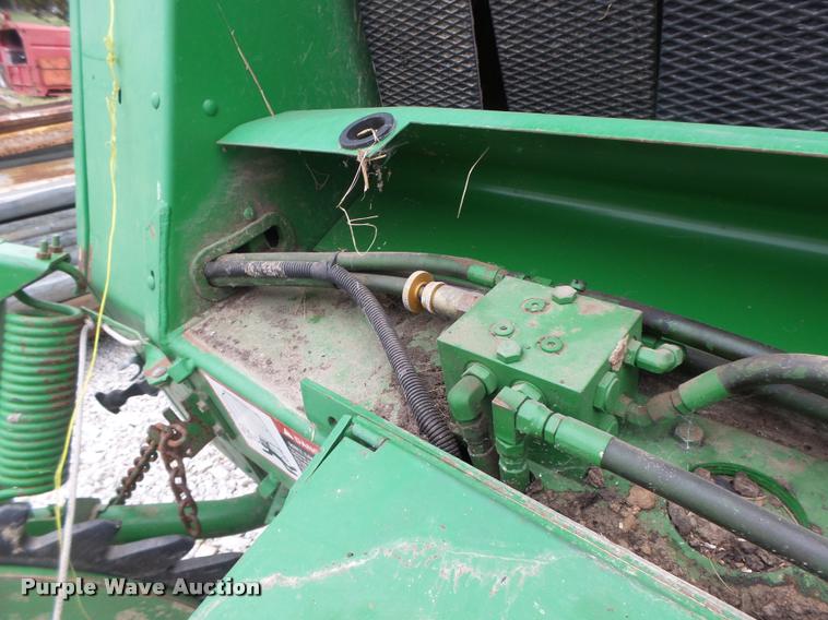 image for item DA3398 1995 John Deere 435 round baler
