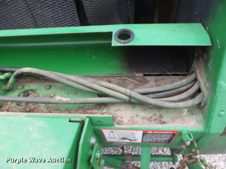 image for item DA3398 1995 John Deere 435 round baler