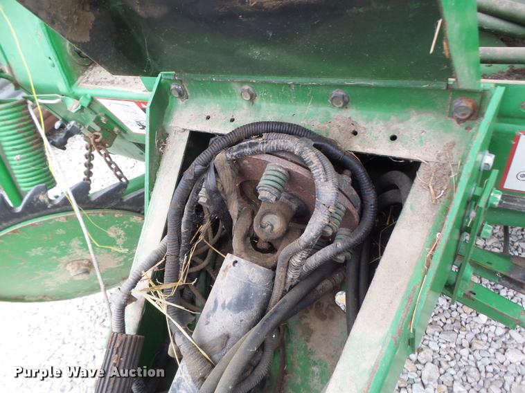 image for item DA3398 1995 John Deere 435 round baler