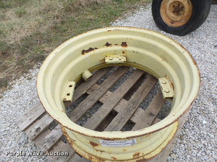 image for item DA3403 36" x 16" steel wheel