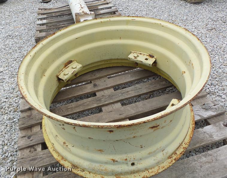 image for item DA3403 36" x 16" steel wheel