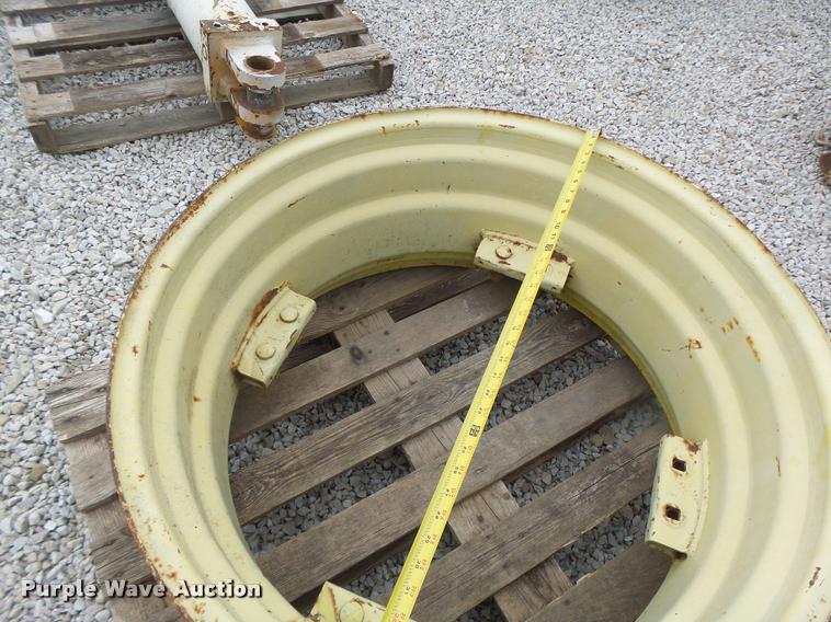 image for item DA3403 36" x 16" steel wheel