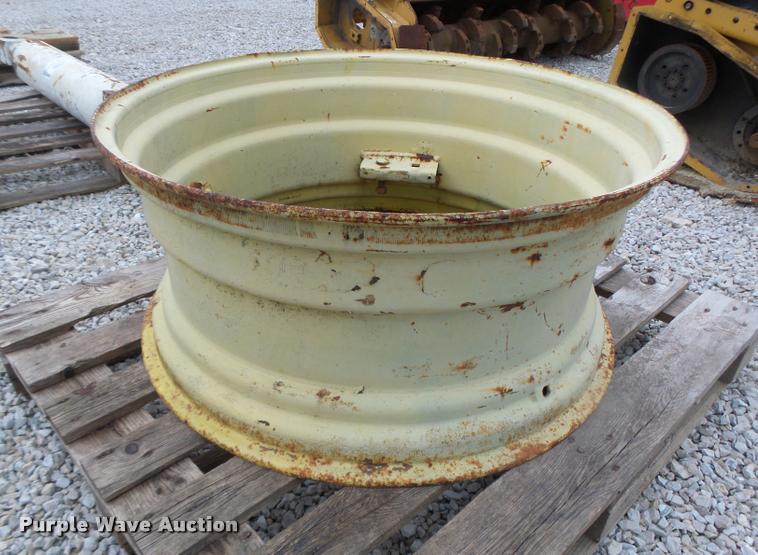 image for item DA3403 36" x 16" steel wheel