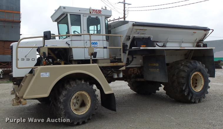 image for item DA3424 Tyler 4330 self-propelled applicator