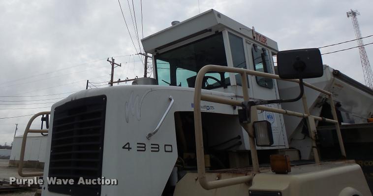 image for item DA3424 Tyler 4330 self-propelled applicator