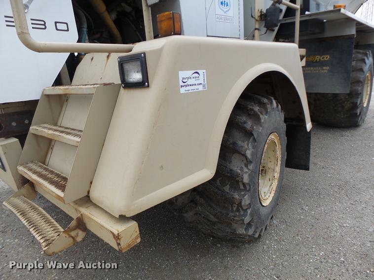 image for item DA3424 Tyler 4330 self-propelled applicator