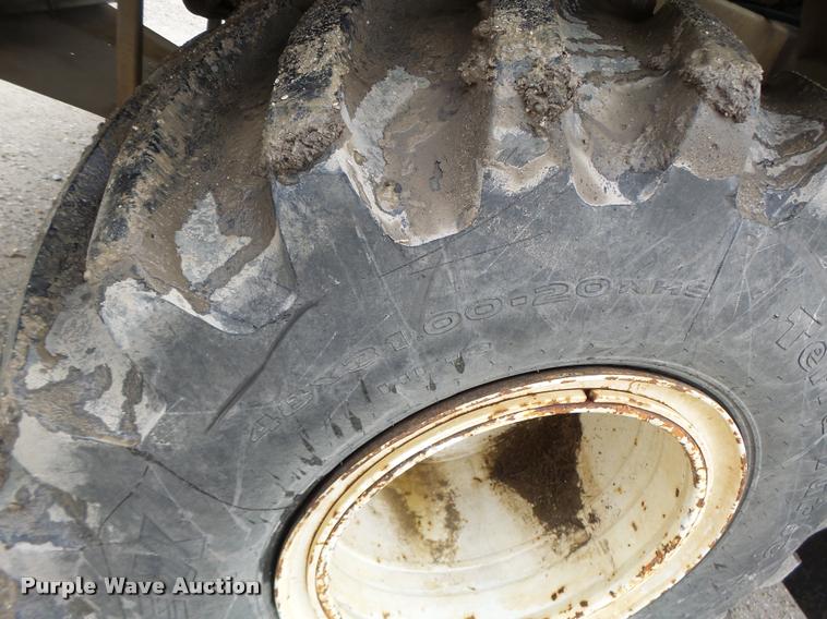 image for item DA3424 Tyler 4330 self-propelled applicator