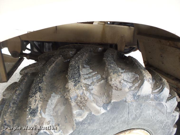 image for item DA3424 Tyler 4330 self-propelled applicator