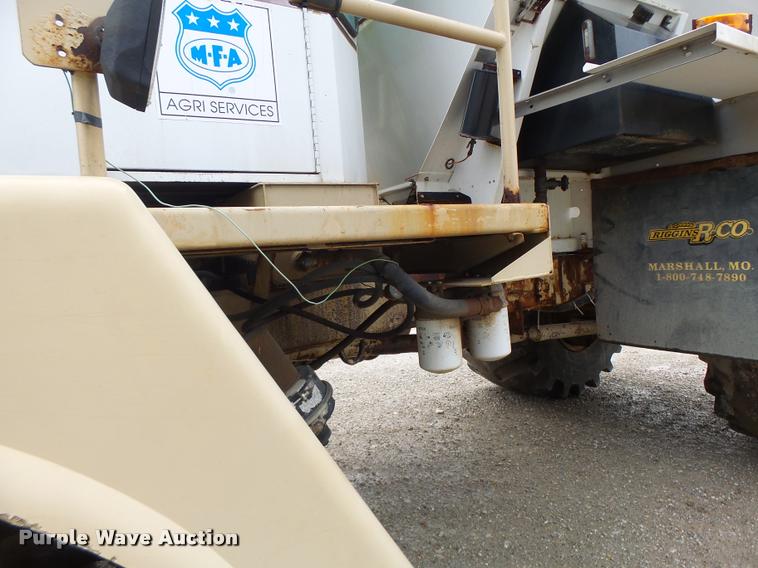 image for item DA3424 Tyler 4330 self-propelled applicator