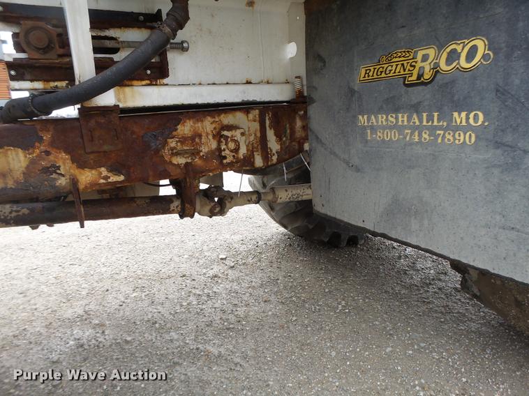 image for item DA3424 Tyler 4330 self-propelled applicator