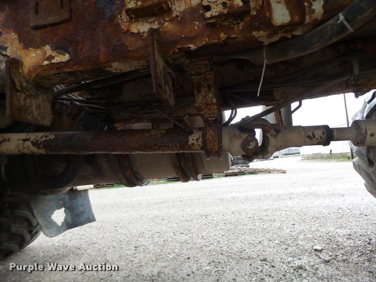 image for item DA3424 Tyler 4330 self-propelled applicator