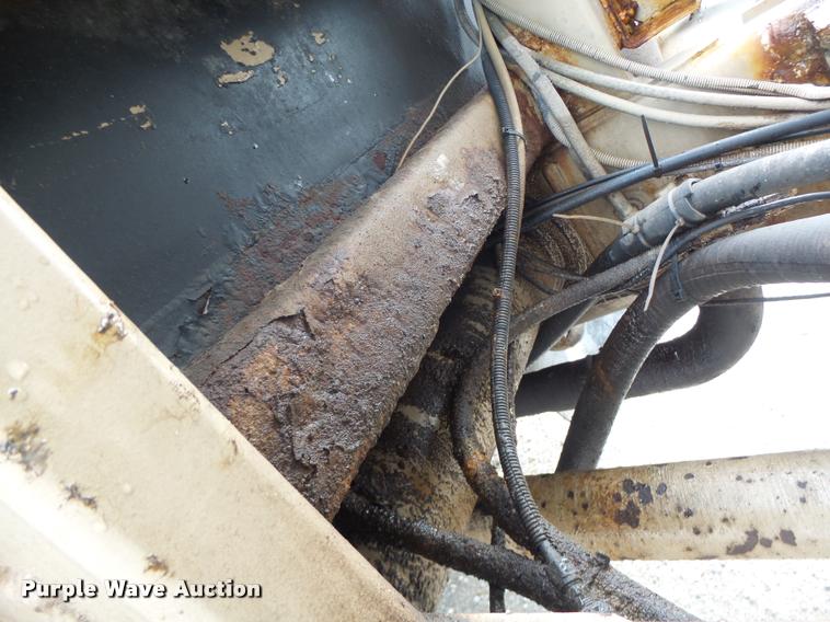 image for item DA3424 Tyler 4330 self-propelled applicator