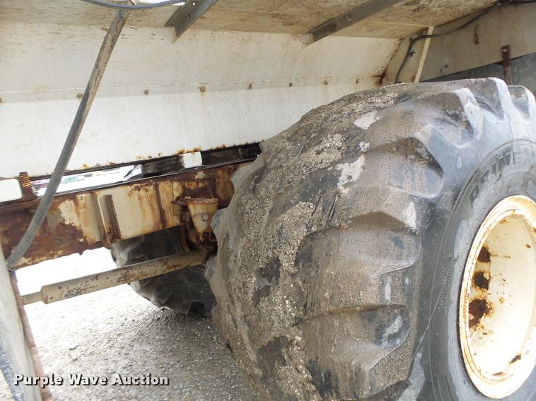 image for item DA3424 Tyler 4330 self-propelled applicator