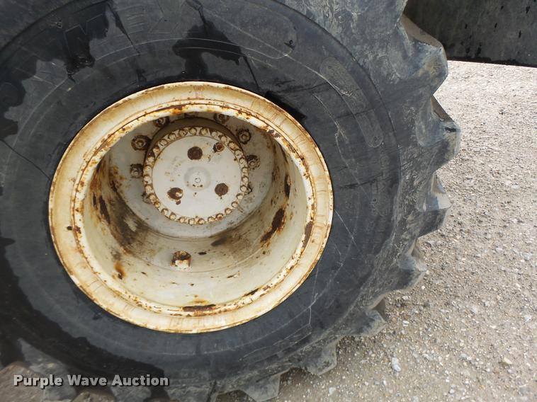 image for item DA3424 Tyler 4330 self-propelled applicator