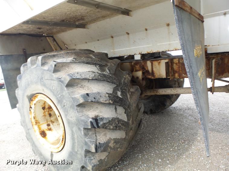 image for item DA3424 Tyler 4330 self-propelled applicator