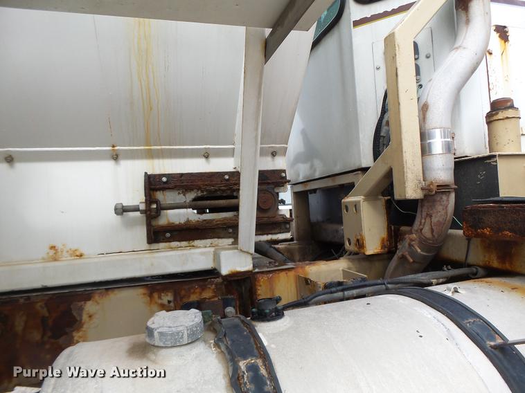 image for item DA3424 Tyler 4330 self-propelled applicator