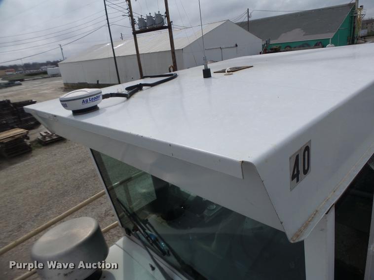 image for item DA3424 Tyler 4330 self-propelled applicator