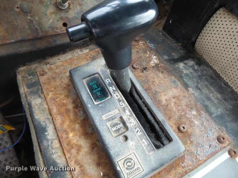 image for item DA3424 Tyler 4330 self-propelled applicator