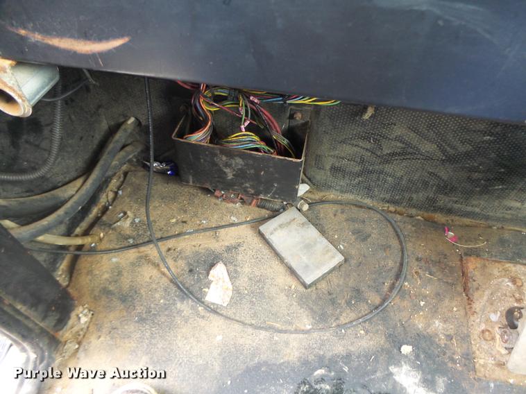 image for item DA3424 Tyler 4330 self-propelled applicator