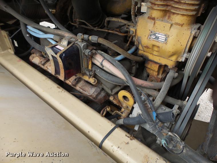 image for item DA3424 Tyler 4330 self-propelled applicator