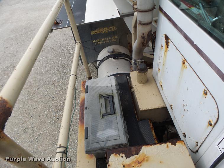 image for item DA3424 Tyler 4330 self-propelled applicator