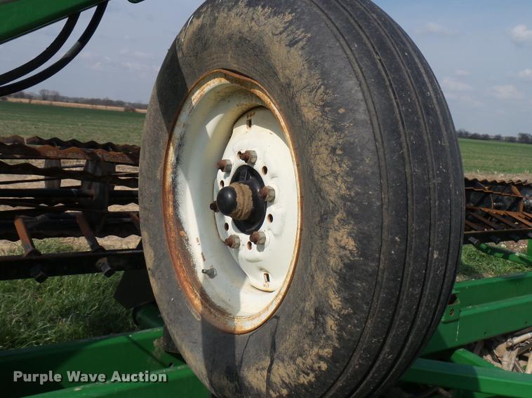 image for item DA6000 Unverferth 220 rolling harrow soil conditioner