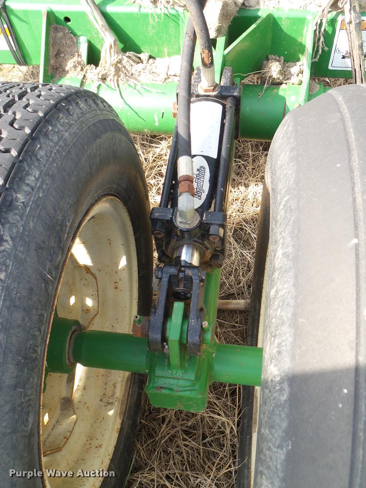 image for item DA6000 Unverferth 220 rolling harrow soil conditioner