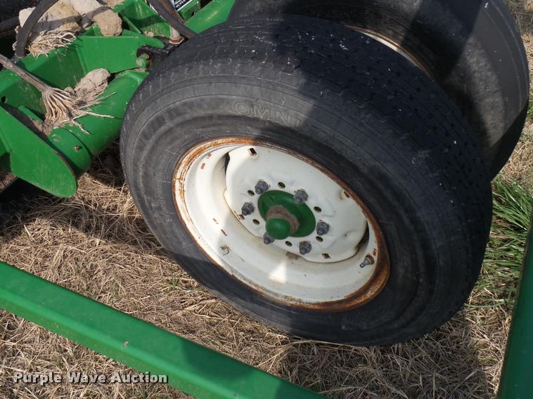 image for item DA6000 Unverferth 220 rolling harrow soil conditioner