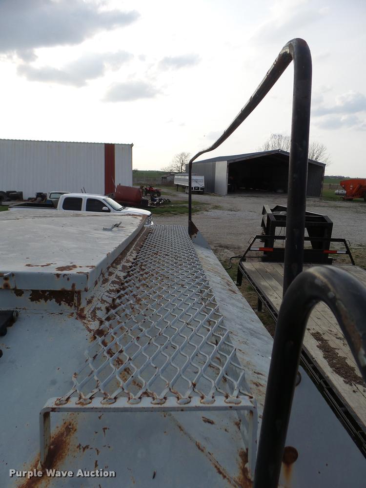 image for item DA6002 Convey All BT-240 seed tender