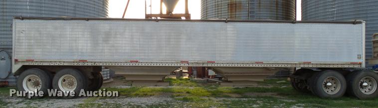 image for item DA6003 1988 Wilson double hopper grain trailer