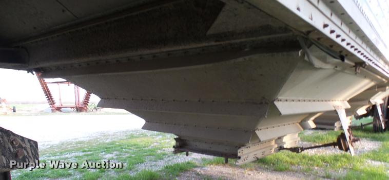 image for item DA6003 1988 Wilson double hopper grain trailer