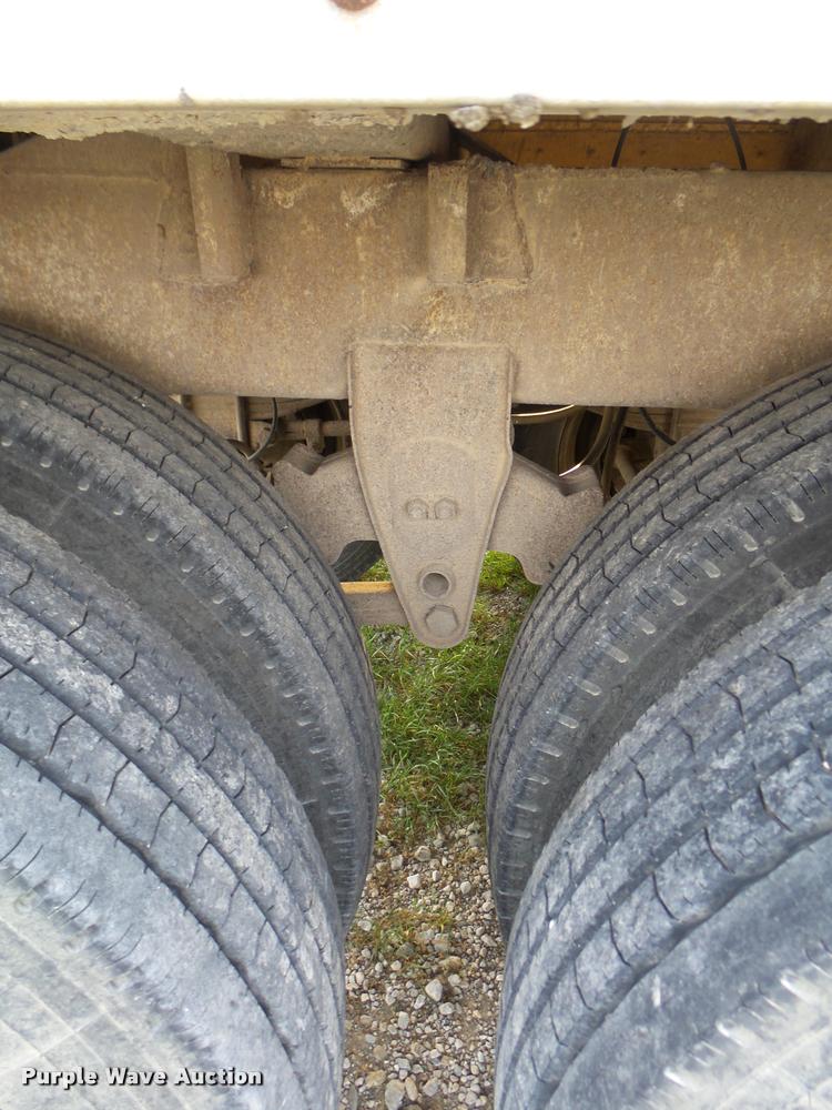 image for item DA6003 1988 Wilson double hopper grain trailer