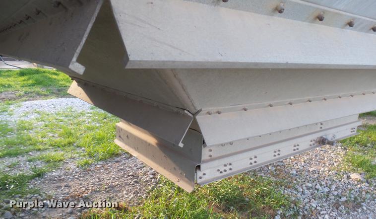 image for item DA6003 1988 Wilson double hopper grain trailer