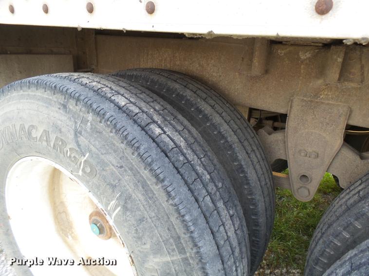 image for item DA6003 1988 Wilson double hopper grain trailer