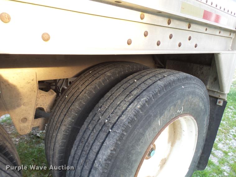 image for item DA6003 1988 Wilson double hopper grain trailer