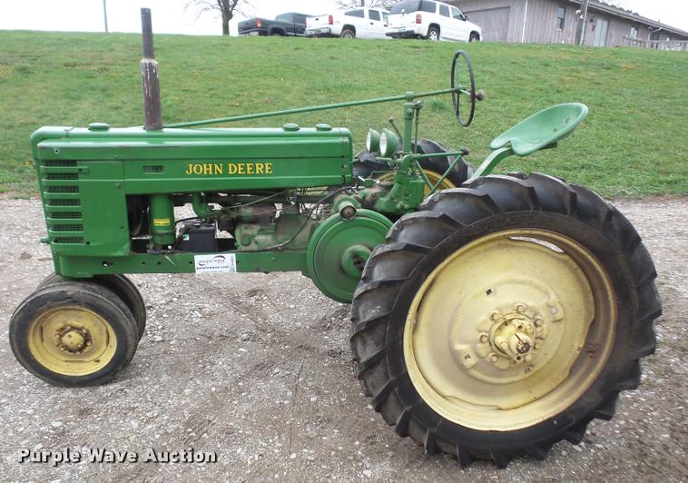image for item DA8002 1945 John Deere H tractor