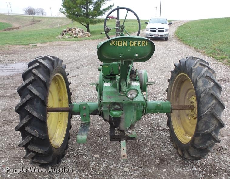 image for item DA8002 1945 John Deere H tractor