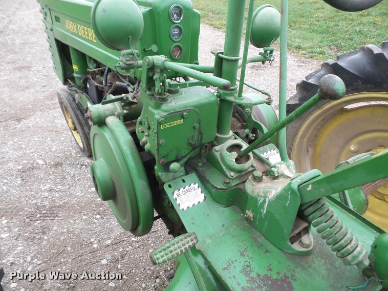 image for item DA8002 1945 John Deere H tractor