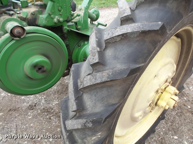 image for item DA8002 1945 John Deere H tractor