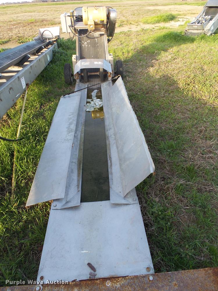 image for item DA9029 Adams stainless steel belly dump conveyor