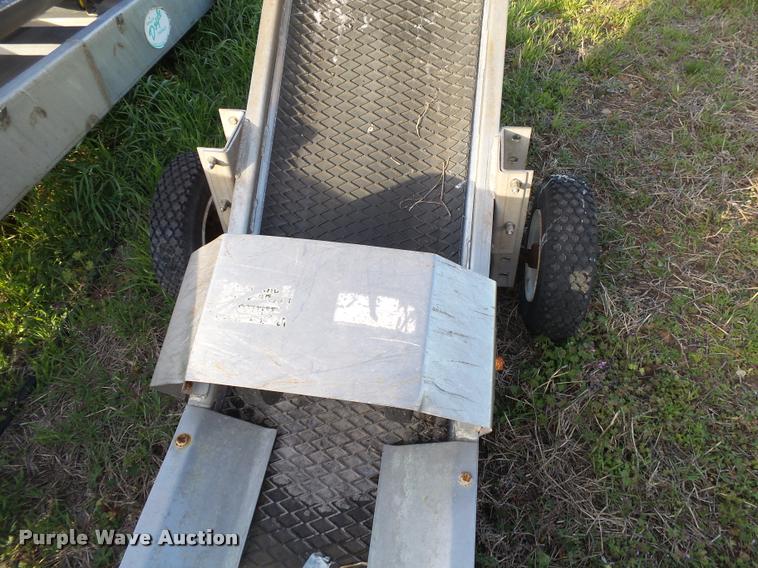 image for item DA9029 Adams stainless steel belly dump conveyor