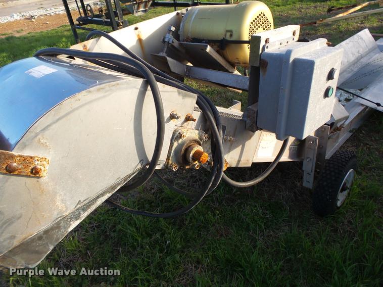 image for item DA9029 Adams stainless steel belly dump conveyor