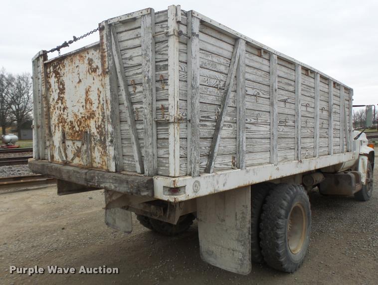 image for item DA9437 1979 Chevrolet C70 grain truck