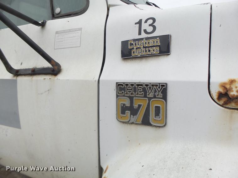 image for item DA9437 1979 Chevrolet C70 grain truck