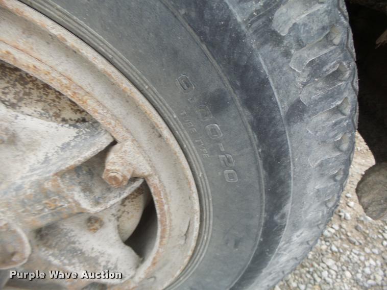 image for item DA9437 1979 Chevrolet C70 grain truck