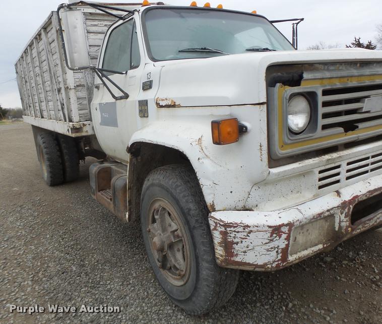 image for item DA9437 1979 Chevrolet C70 grain truck