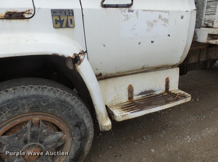 image for item DA9437 1979 Chevrolet C70 grain truck