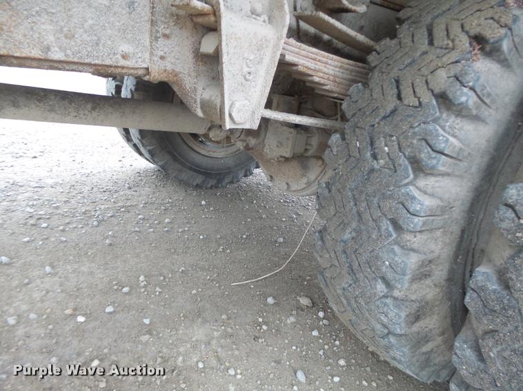 image for item DA9437 1979 Chevrolet C70 grain truck